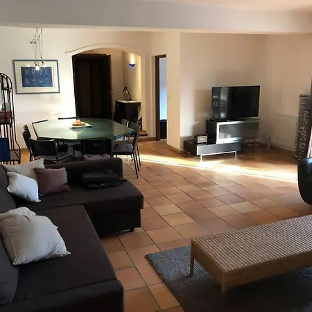 Loucisa Piscine Vue 8 Chambres 25 Personnes Villa *